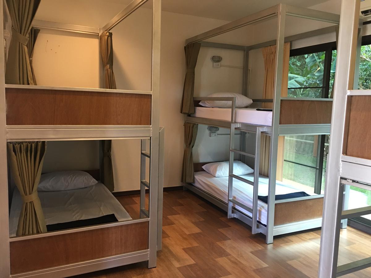 Sleep Soundly By The Sea Hotel Трат Екстериор снимка