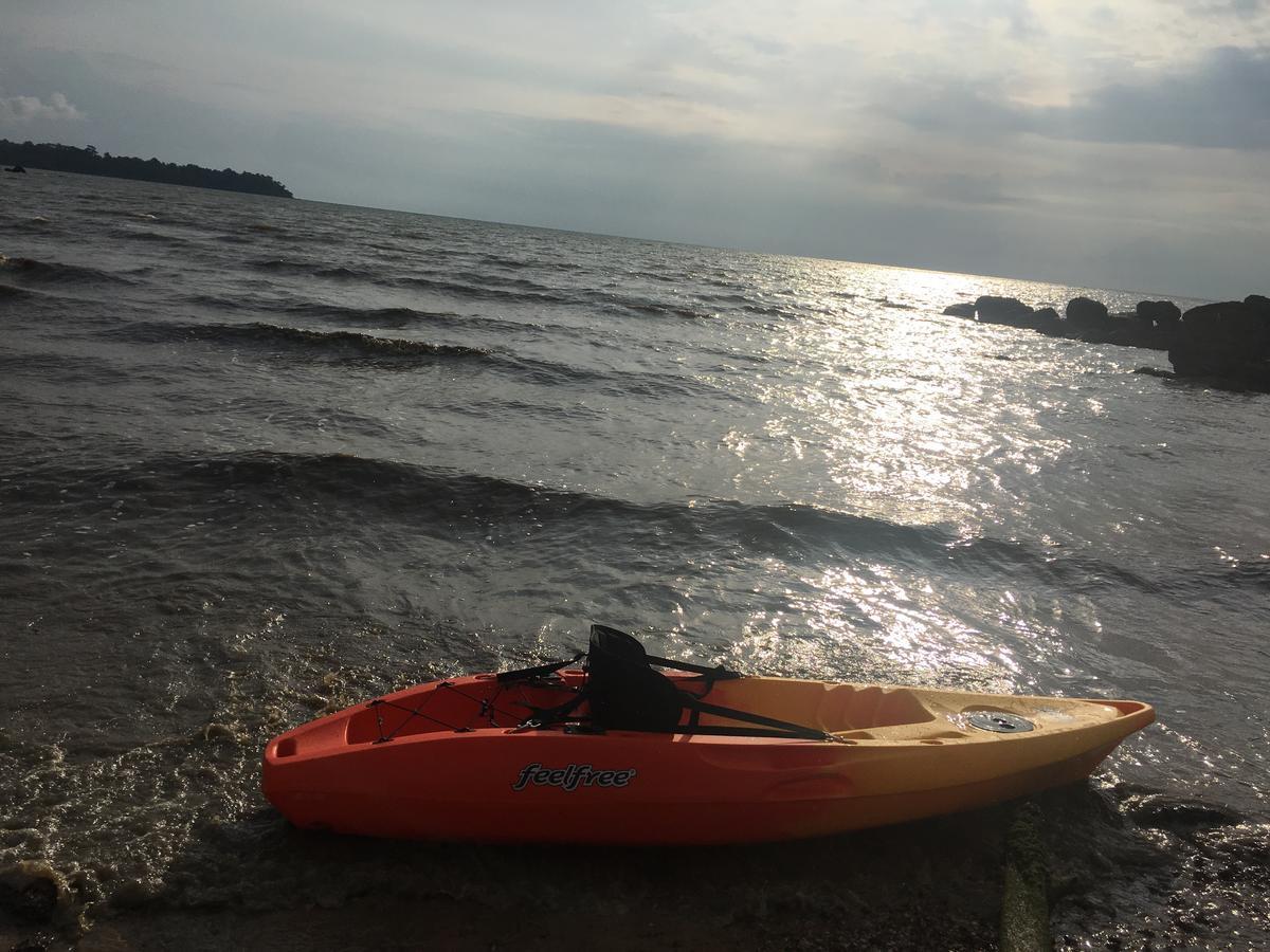 Sleep Soundly By The Sea Hotel Трат Екстериор снимка