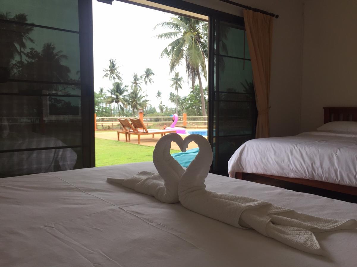 Sleep Soundly By The Sea Hotel Трат Екстериор снимка